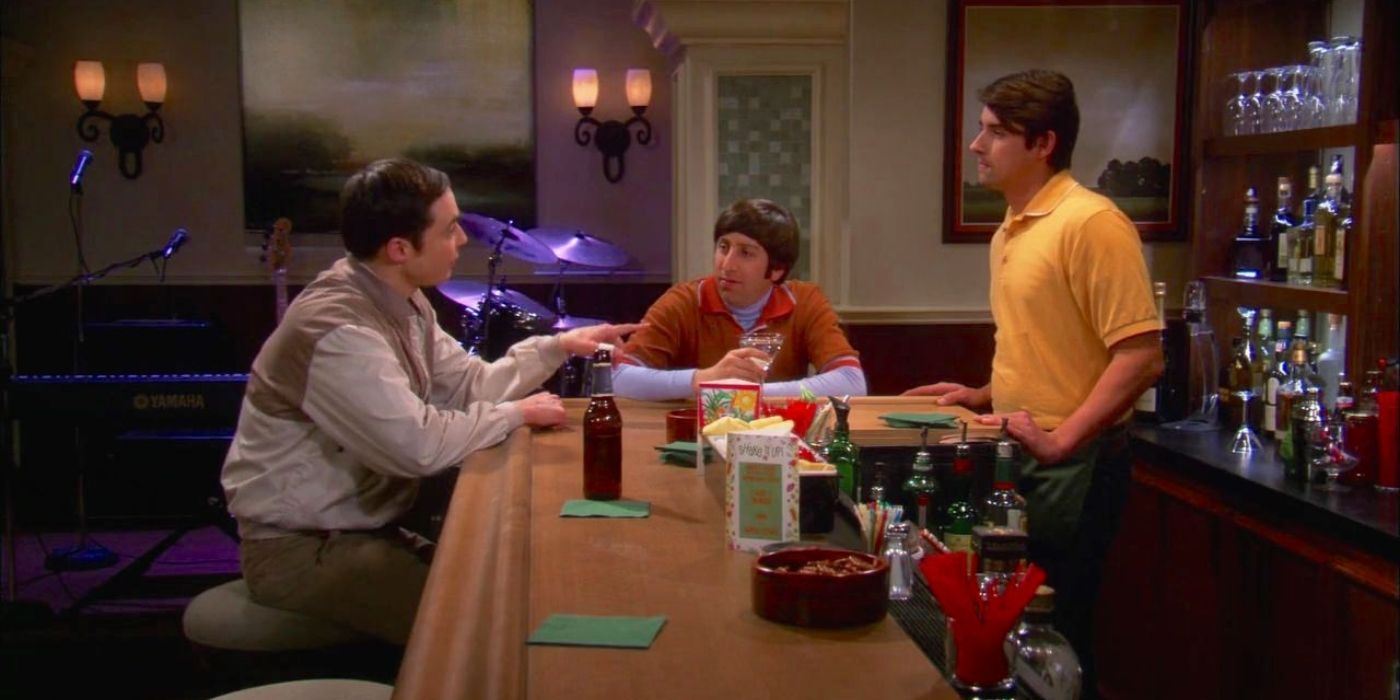 Sheldon and Howard at the bar at the Cheesecake Factory on The Big Bang Theory