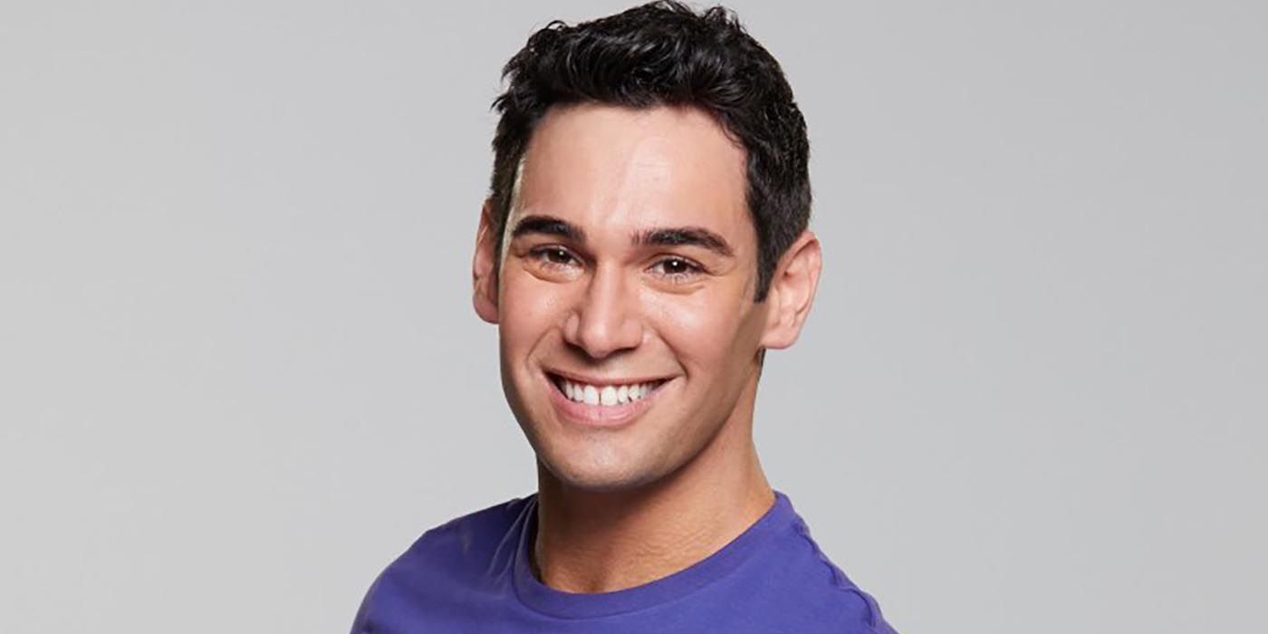 Big brother 21 player Tommy Bracco smiling for a promo image