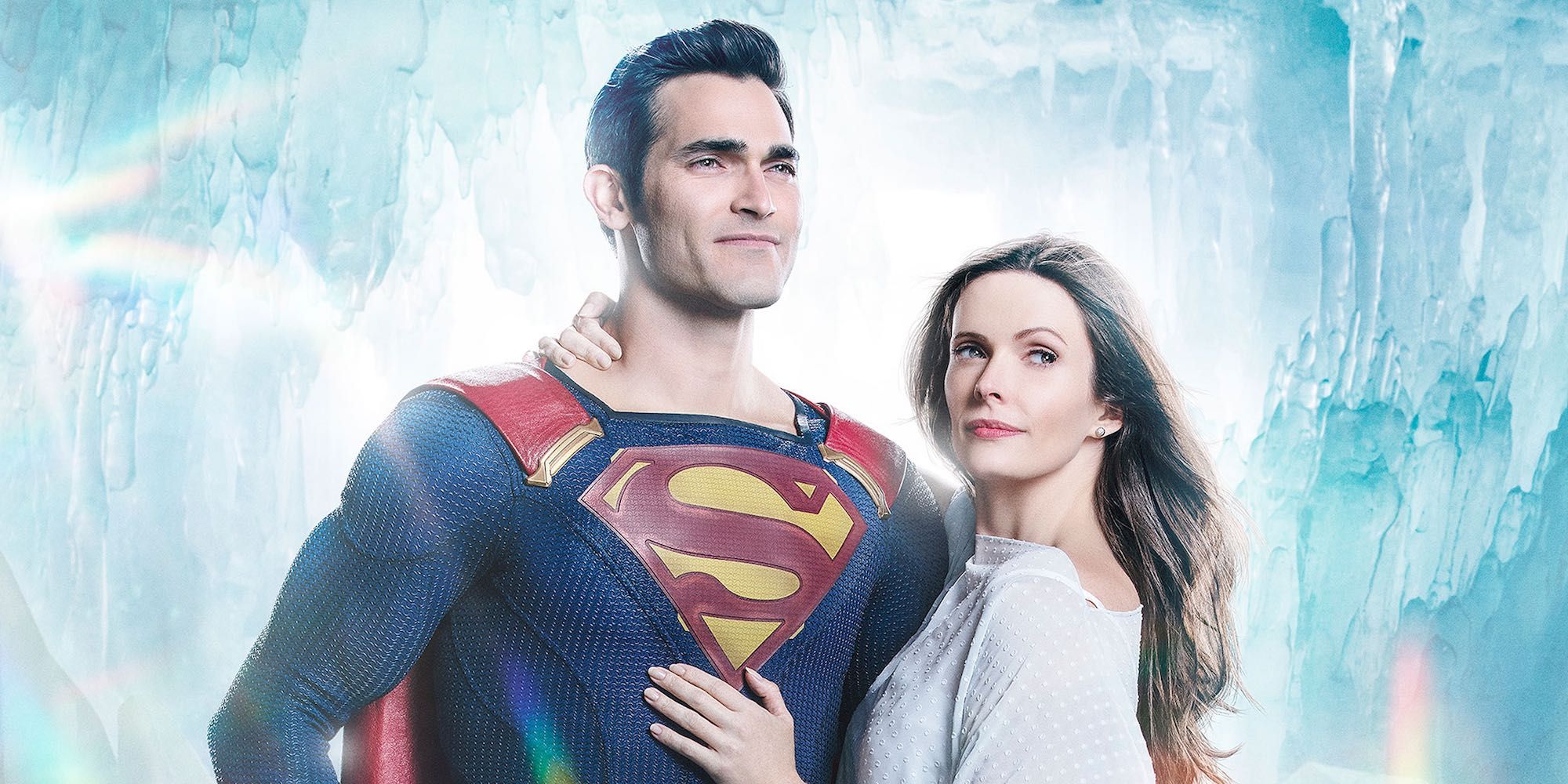 Superman (Tyler Hoechlin) and Lois Lane (Elizabeth Tulloch) in the Arrowverse