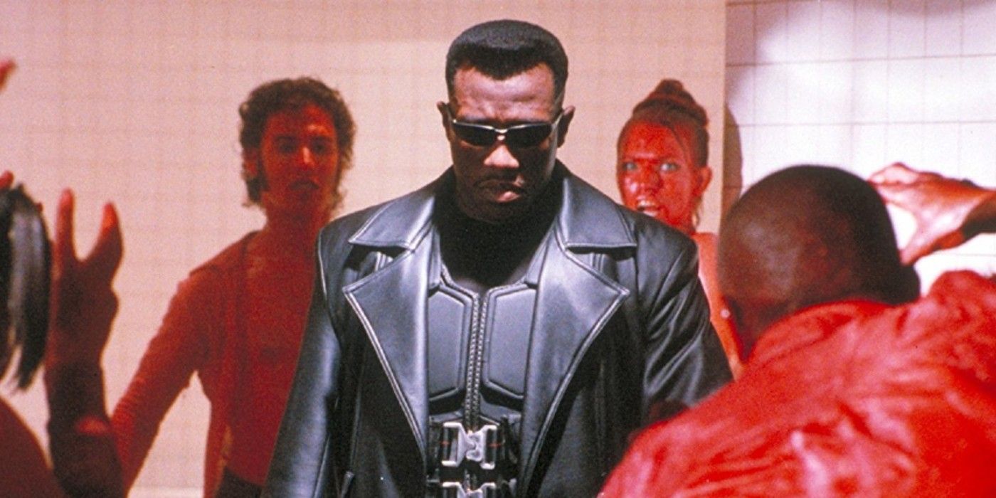 Blade getting ready to kill vampires in a club