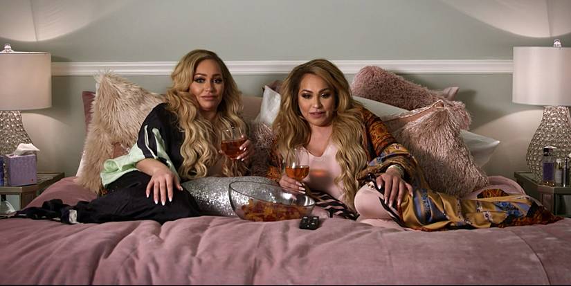 Darcey and Stacey Silva on 90 Day Fiancé Pillow Talk