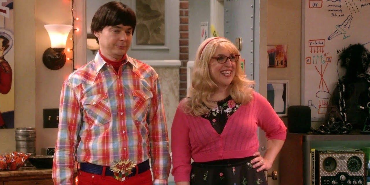 Sheldon and Amy dressed up as Howard and Bernadette in TBBT