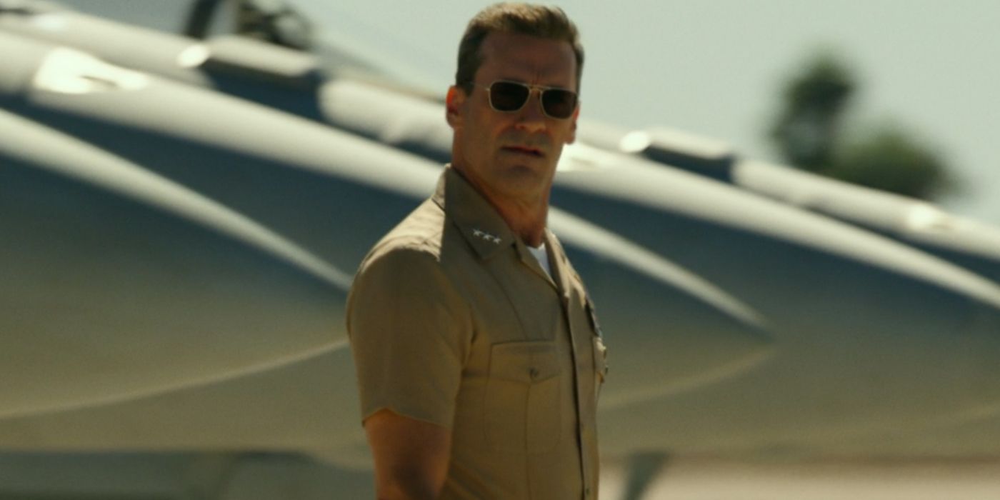 Jon Hamm em Top Gun 2 Maverick