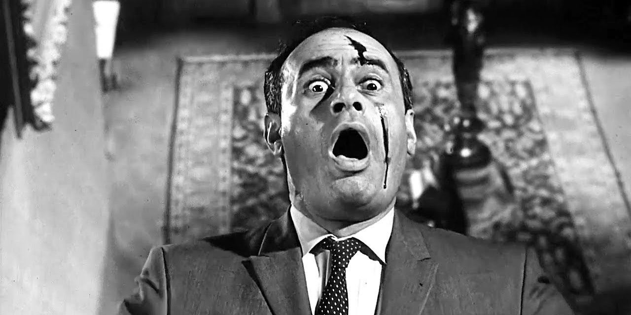 Martin Balsam as Milton Arbogast dying in Psycho 1960