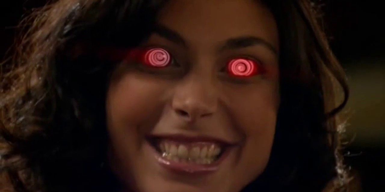 Morena Baccarin as Chloe in How I Met Your Mother