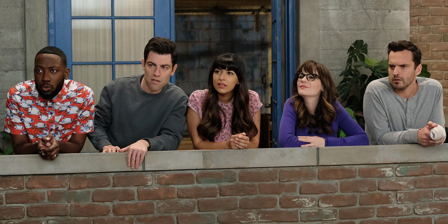 Winston, Schmidt, Cece, Jess, and Nick on the loft balcony in the final New Girl episode