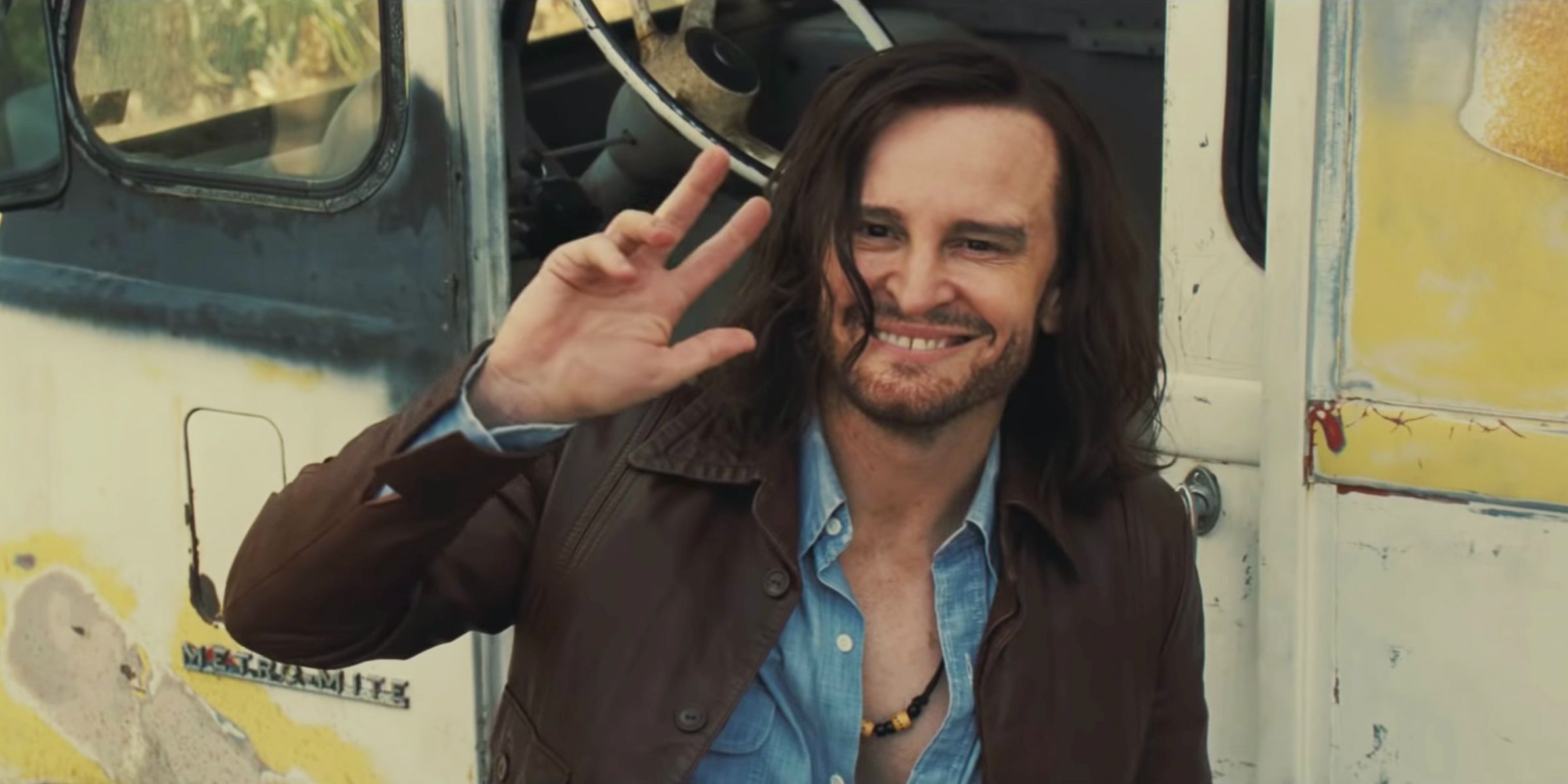 Charles Manson waving in Once Upon a Time in Hollywood
