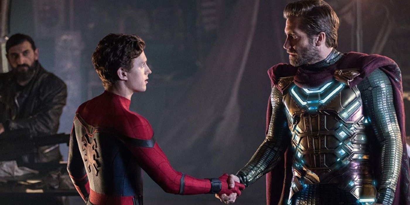 Spider-Man and Mysterio shake hands in Spider-Man Far From Home