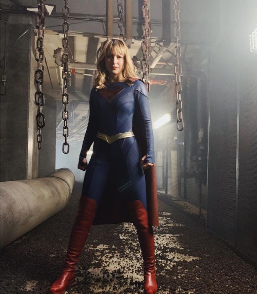 Supergirl New Suit Vertical TLDR