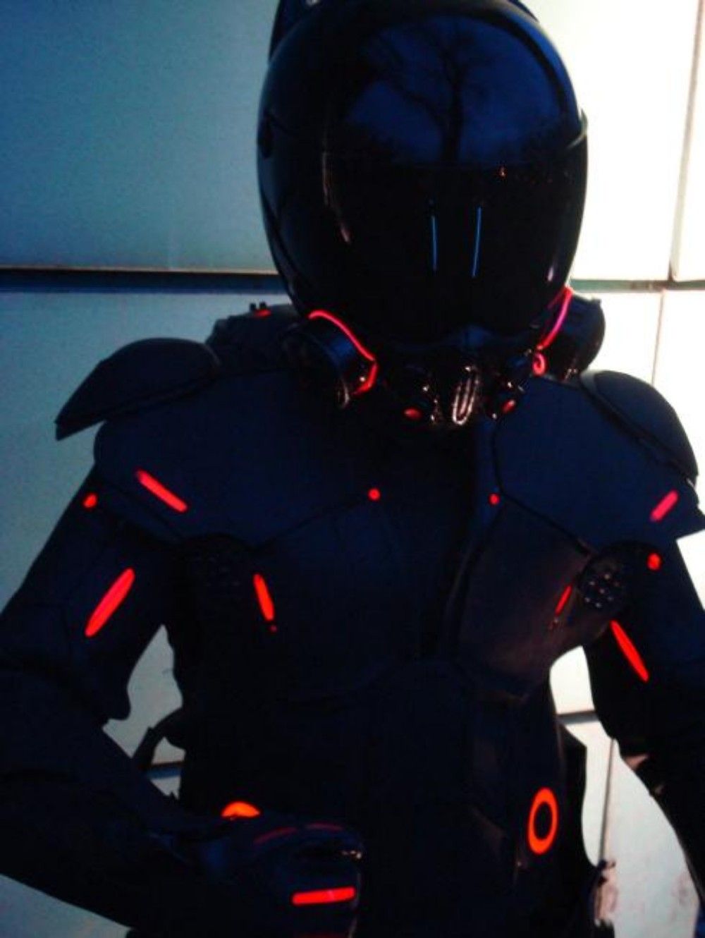 The 10 Best Tron Cosplays