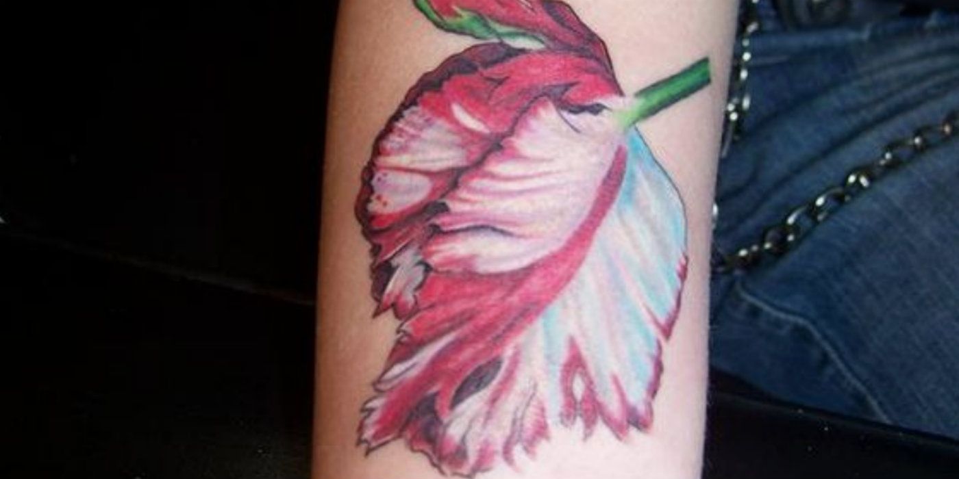 10 Twilight Fan Tattoos That Sparkle