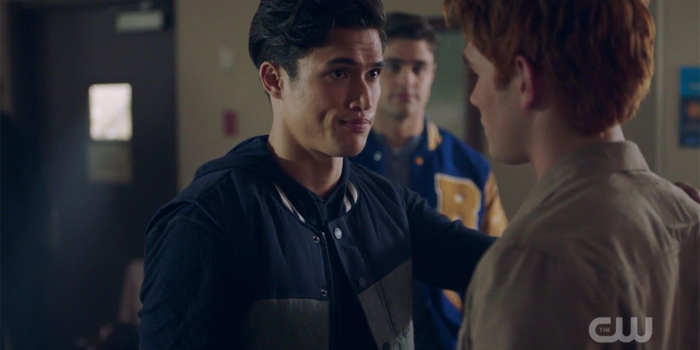 Reggie talking to Archie in Riverdale