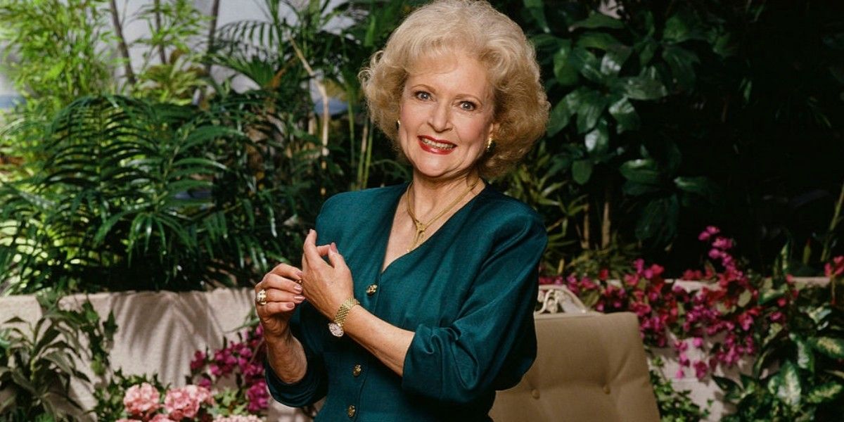 Rose smiling on the lanai in The Golden Girls