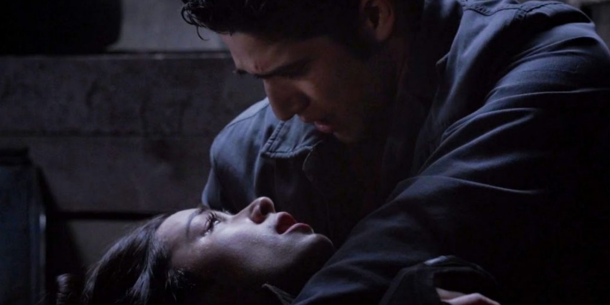 Allison dies in Scott's arms in Teen Wolf.