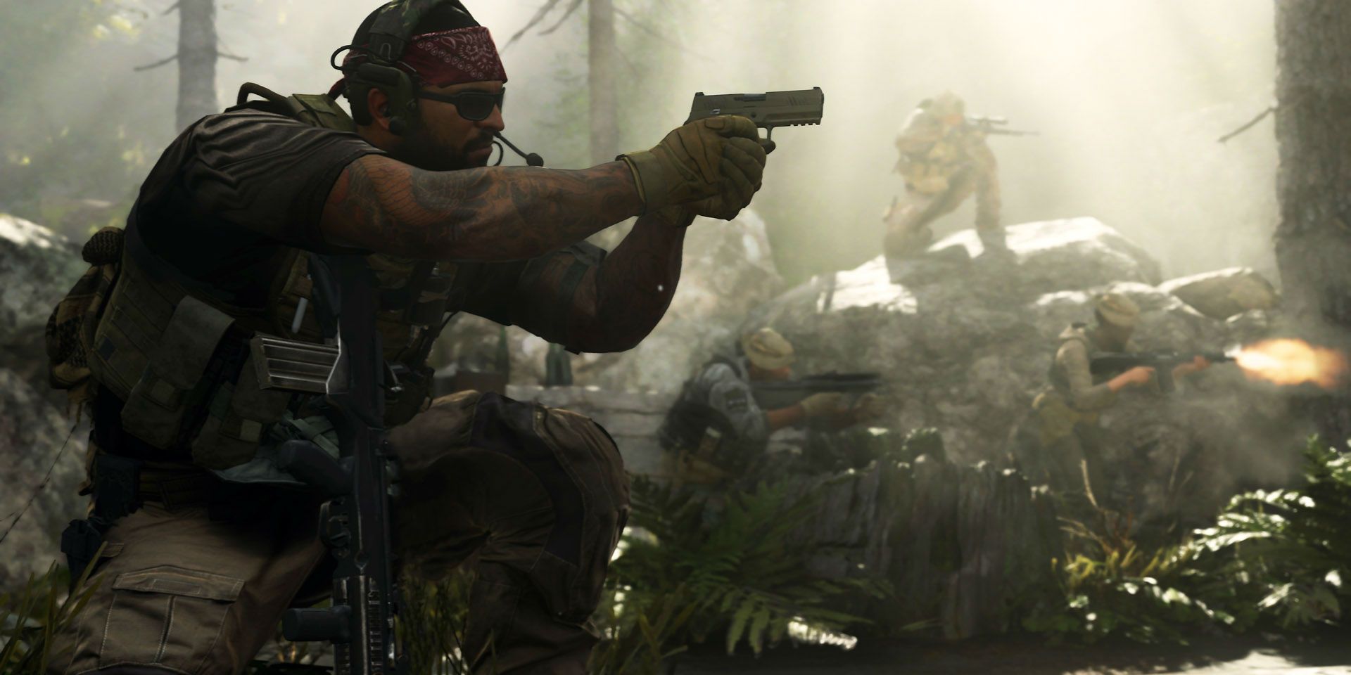 Call of Duty Modern Warfare multiplayer with sidearm