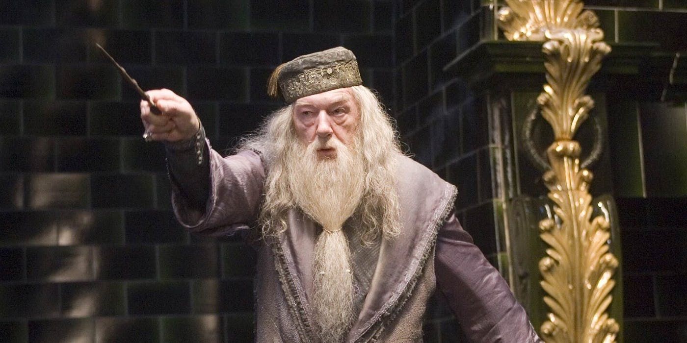 Harry Potter 5 Reasons Dumbledore Should Have Told Harry About The Prophecy Earlier (& 5 He Was Right Not To)