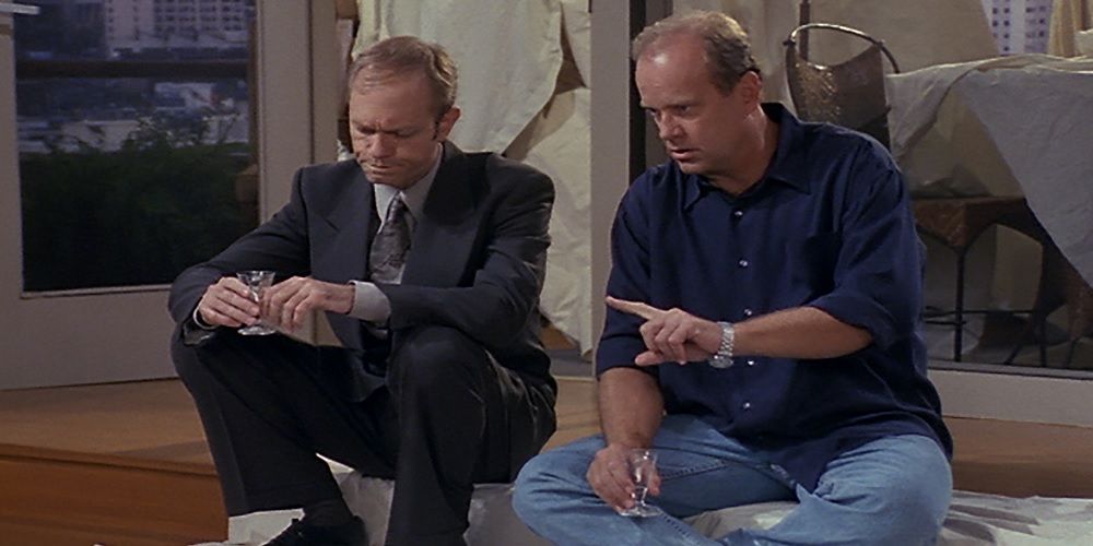 Frasier and Niles talk in Frasier Season 9