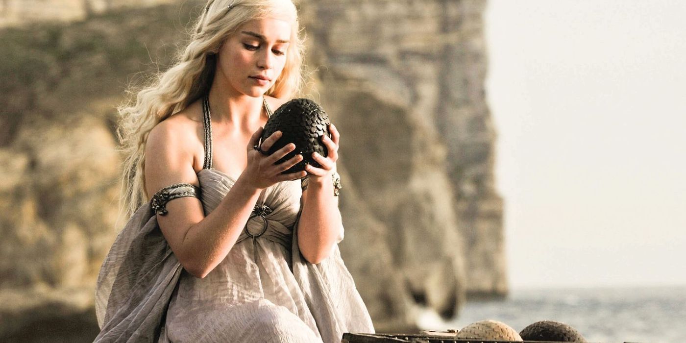 Daenerys holding a dragon Egg