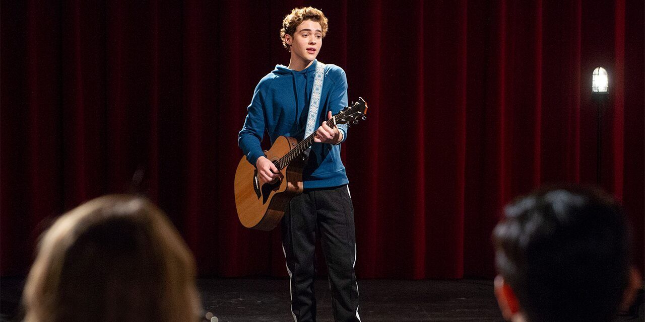 Ricky Bowen plays guitar in High School Musical: The Musical: The Series.