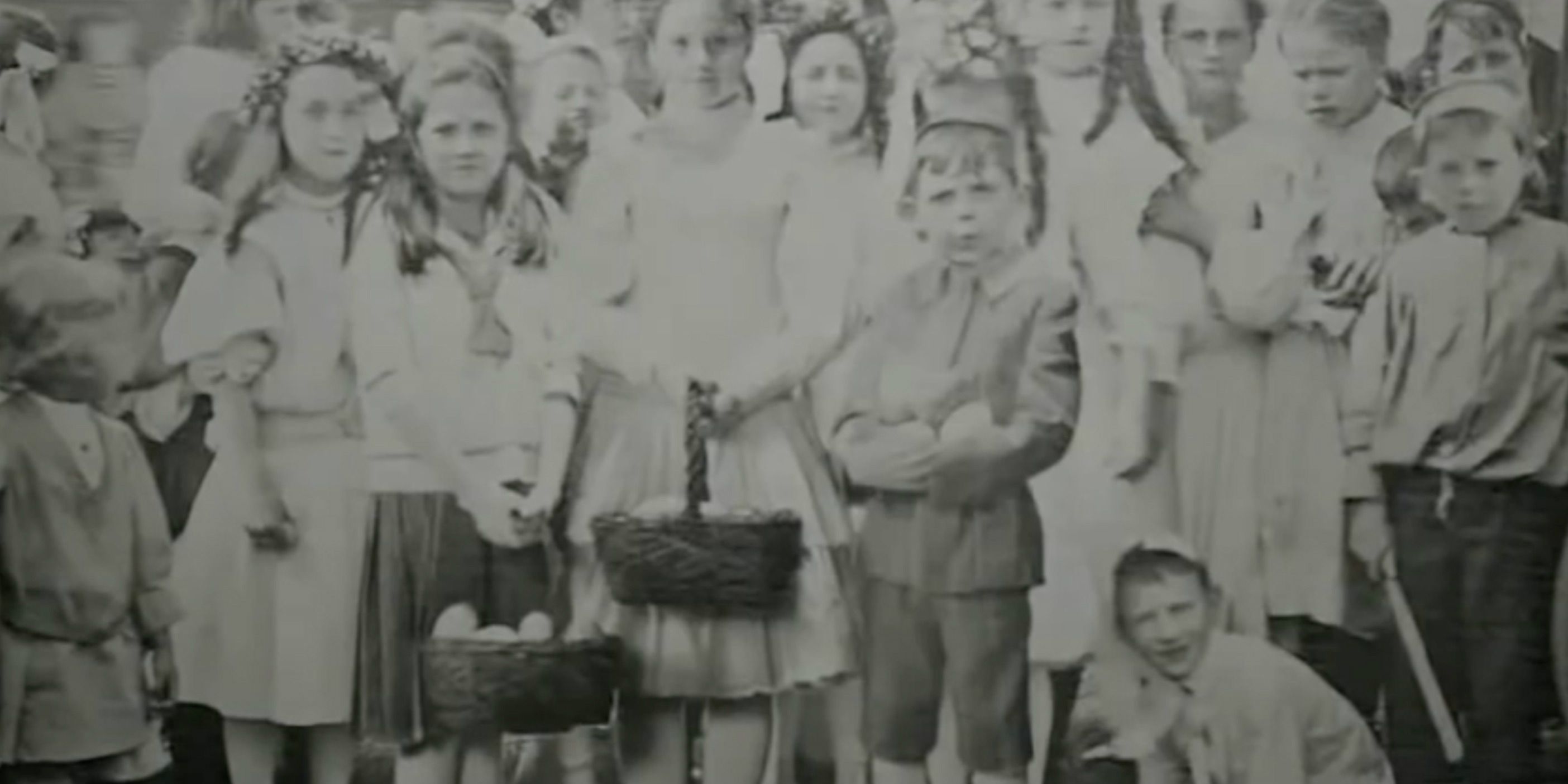 Pennywise in IT Chapter One