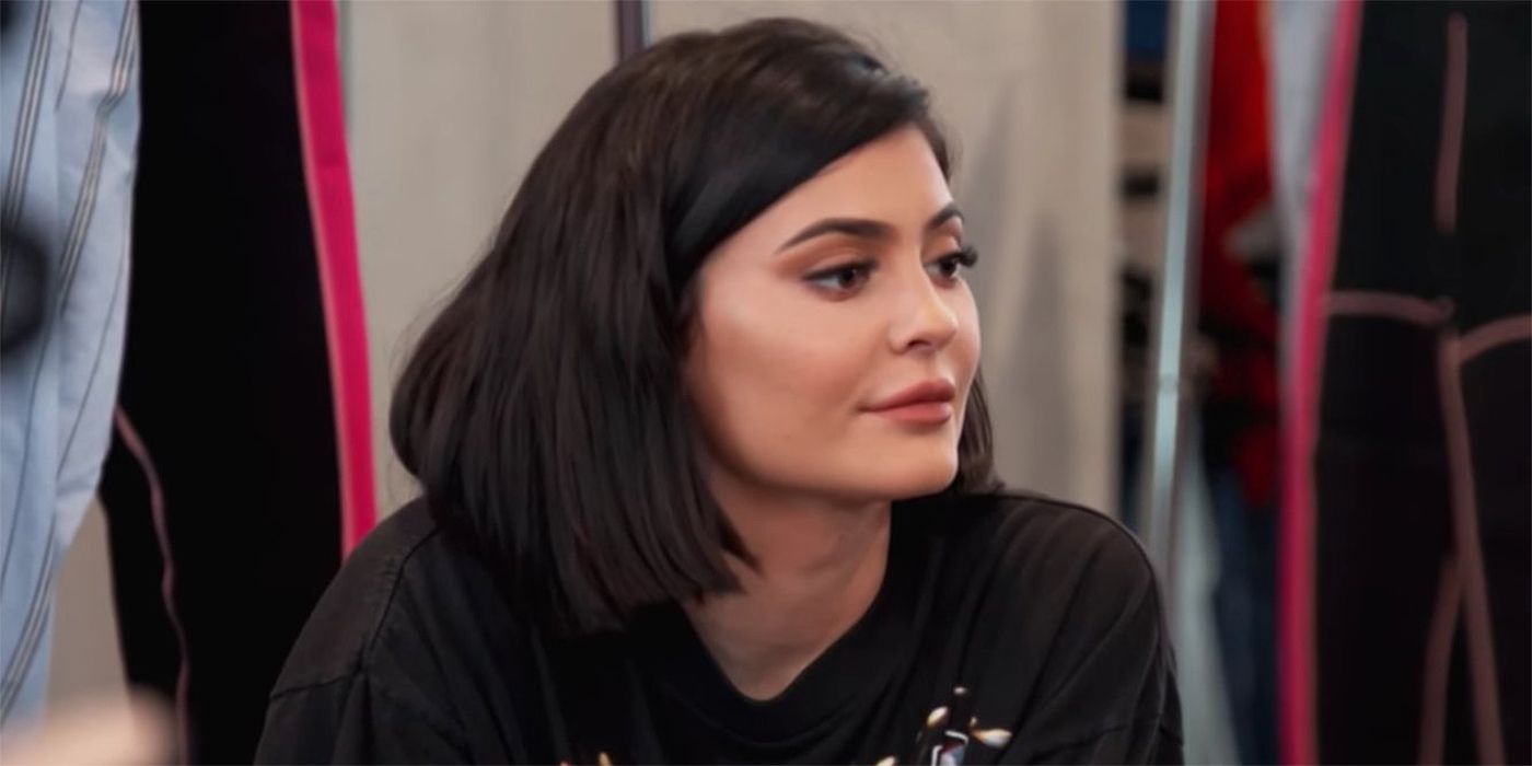 Kylie Jenner in a black tee on KUWTK
