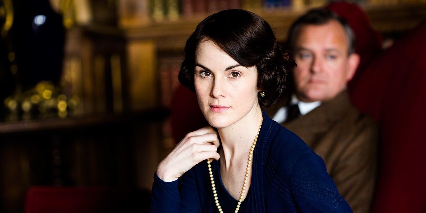 Lady Mary looking at the camera in Downton