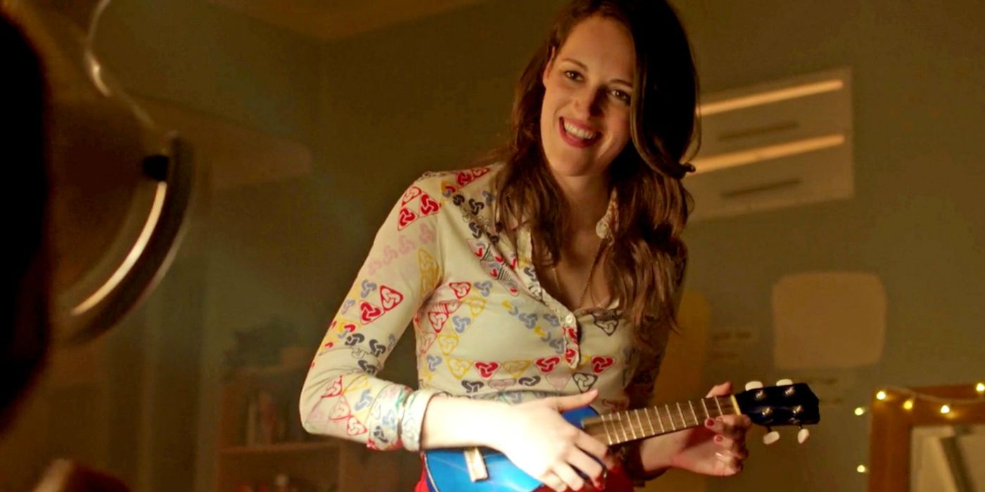 Lulu (Phoebe Waller-Bridge) playing a ukele