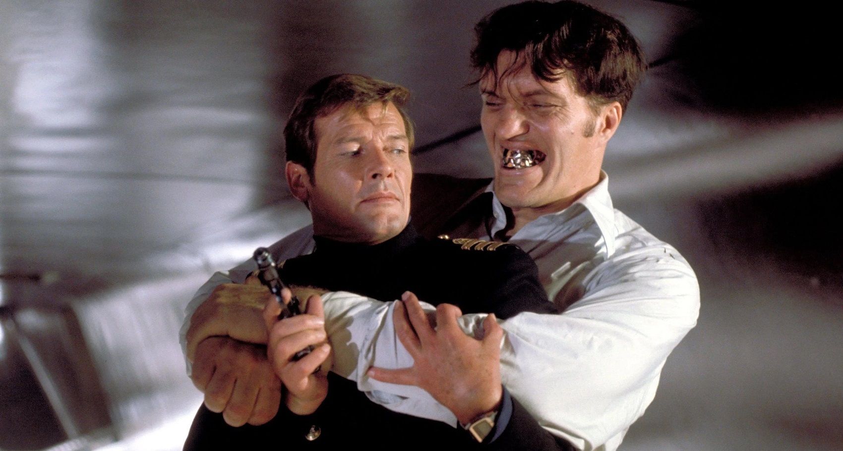 Roger Moore James Bond fighting Jaws Spy Who Loved Me