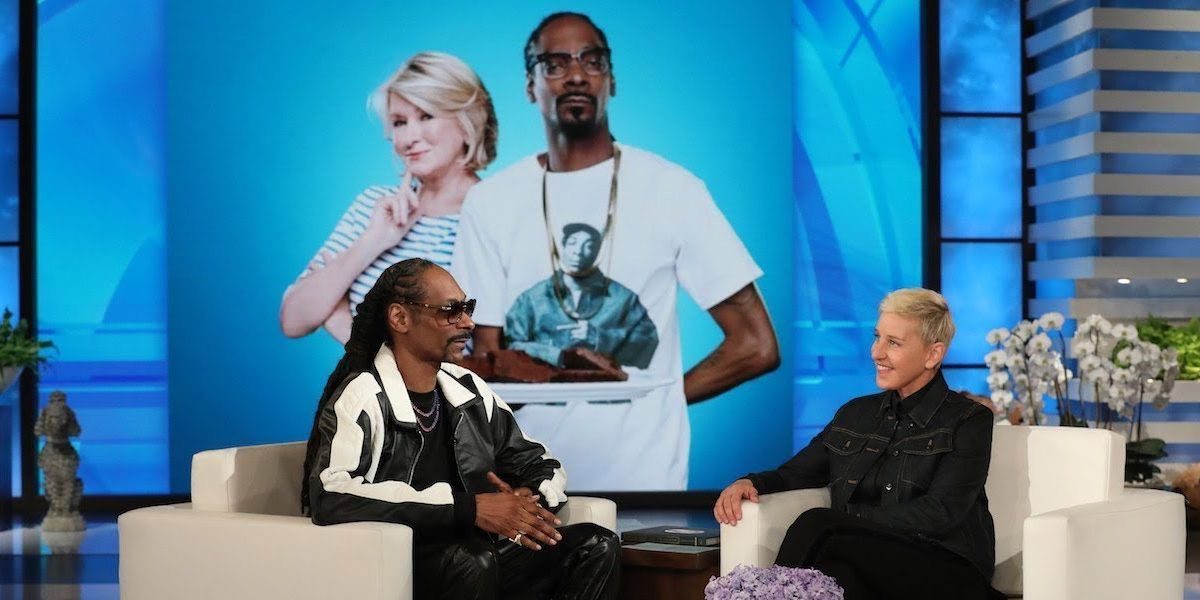 Snoop Dogg On Ellen Degeneres Show With his Image In Background