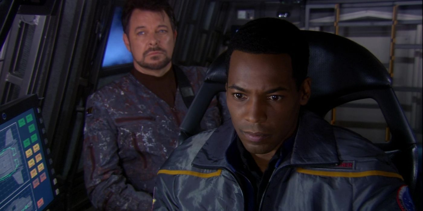 Riker watches as Merryweather flies a shuttle in Star Trek Enterprise 