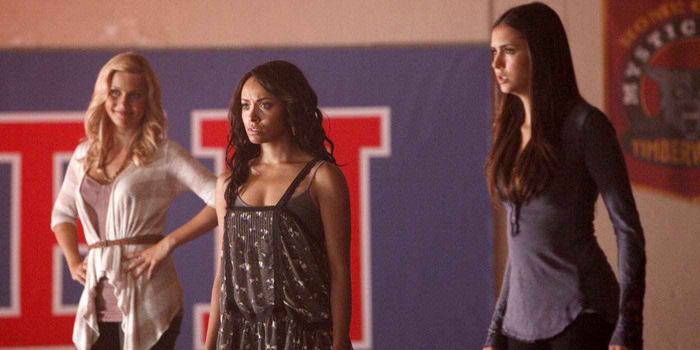 Rebekah, Bonnie and Elena in the gym