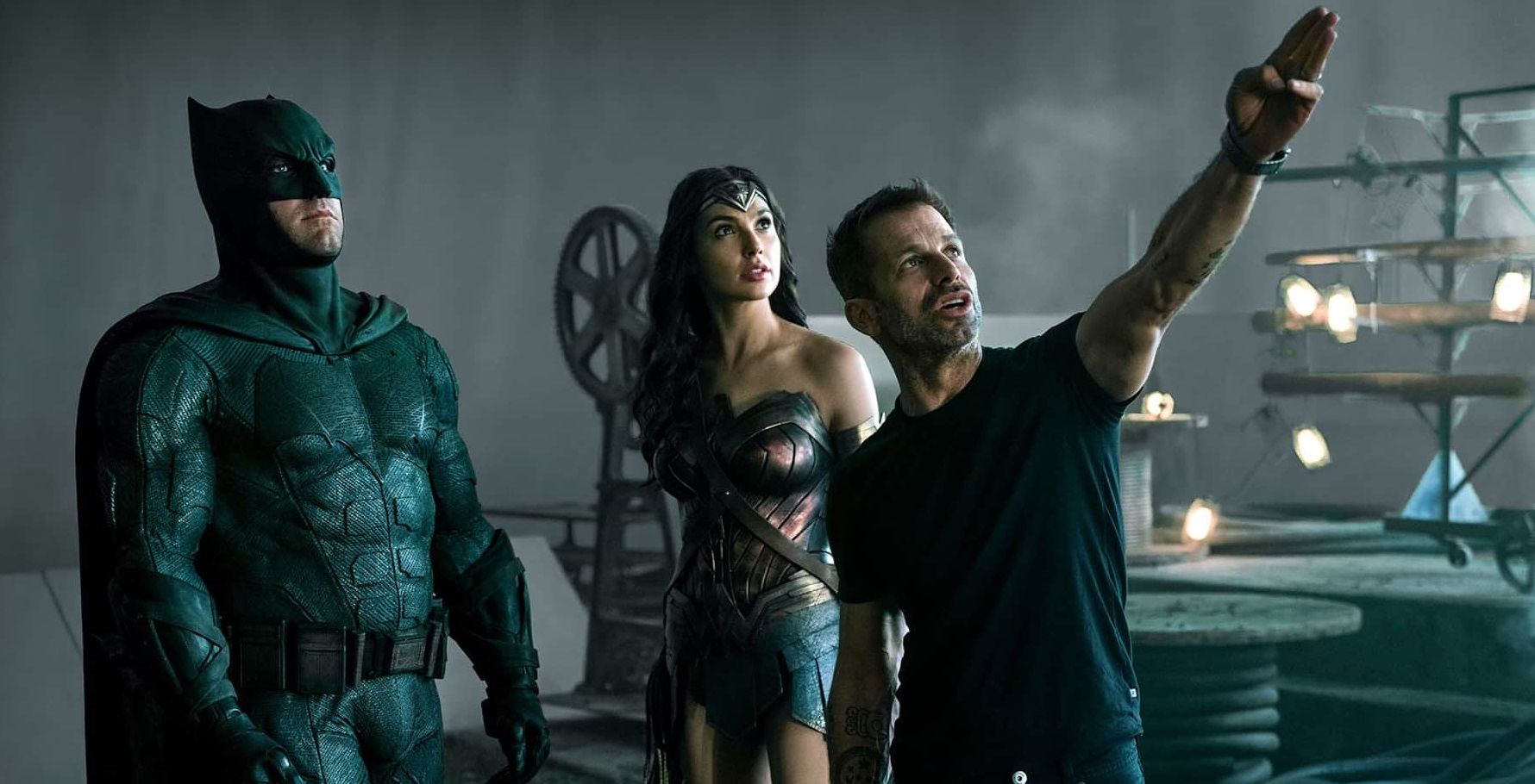 Zack-Snyder-directing-Justice-League