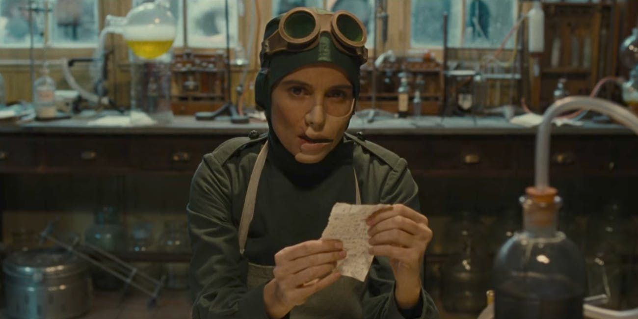 Doctor Poison works in her lab in Wonder Woman