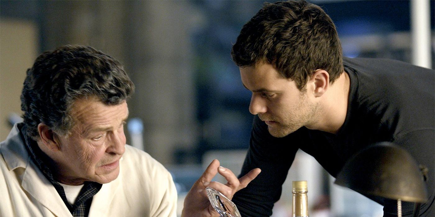 Walter and Peter talking in Fringe.