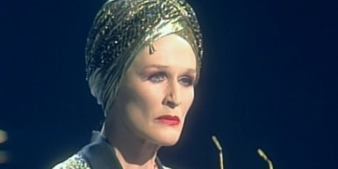 glenn-close-as-norma-desmond-sunset boulevard