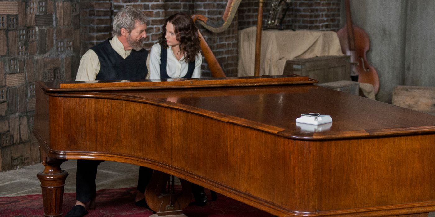 Taylor Swift and Jeff Bridges in The Giver. 