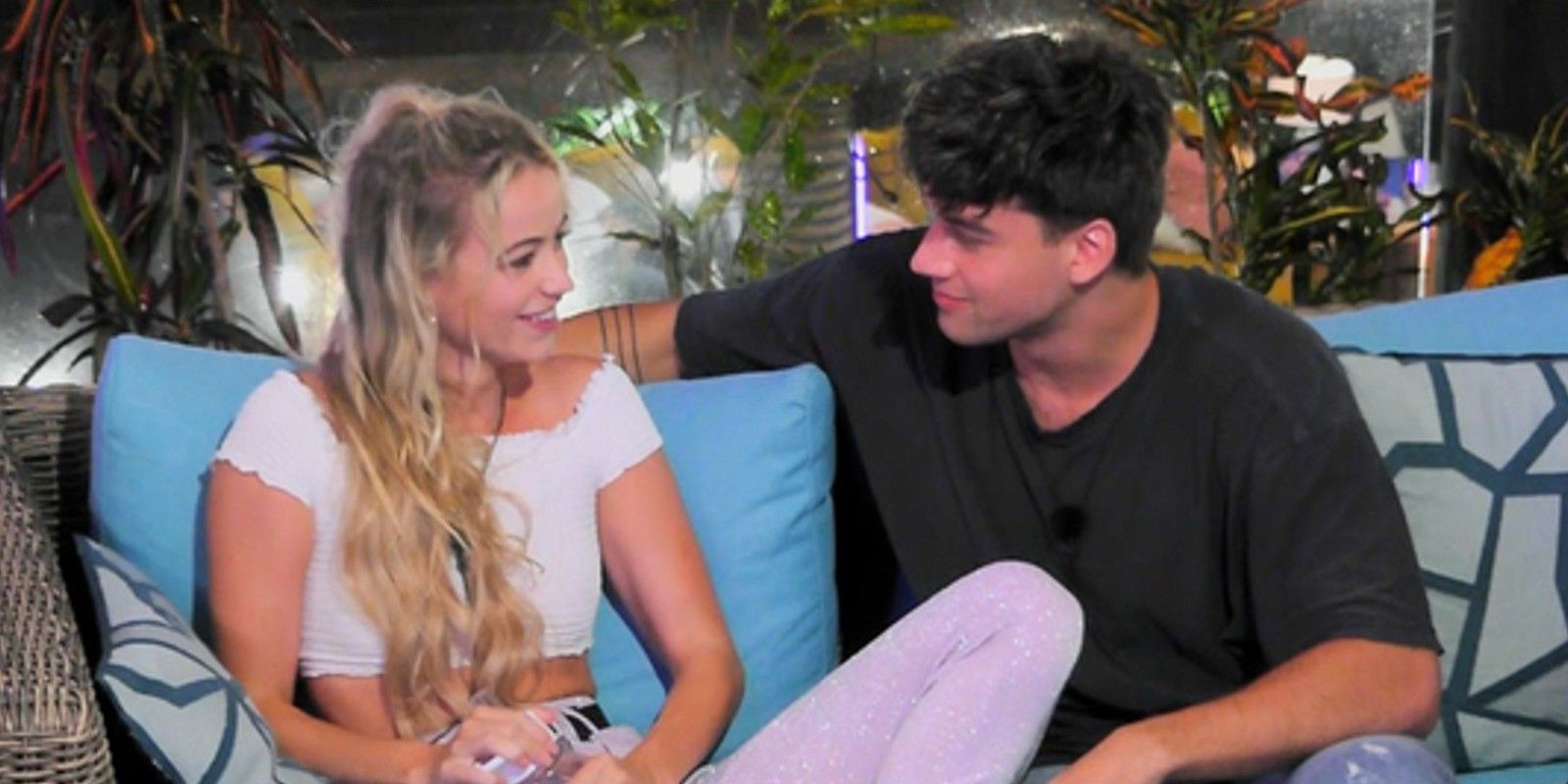 Zac & Elizabeth Win Love Island's First US Spinoff