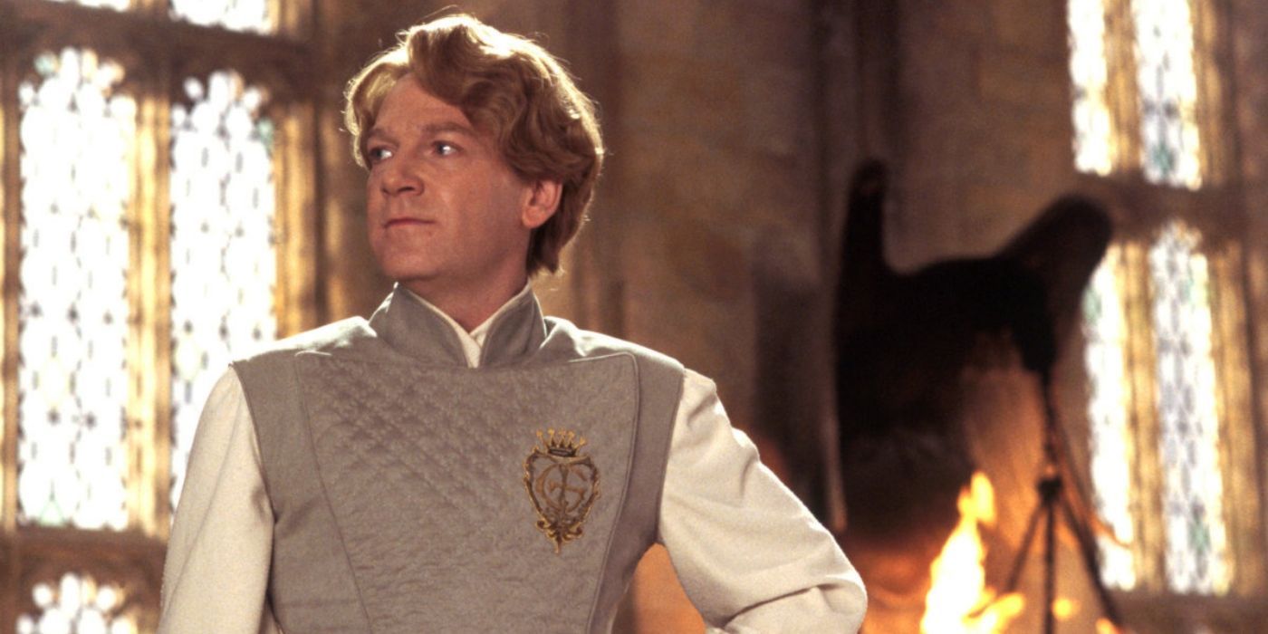 Kenneth Branagh as Gilderoy Lockhart wearing his duelling outfit in Harry Potter and the Chamber of Secrets