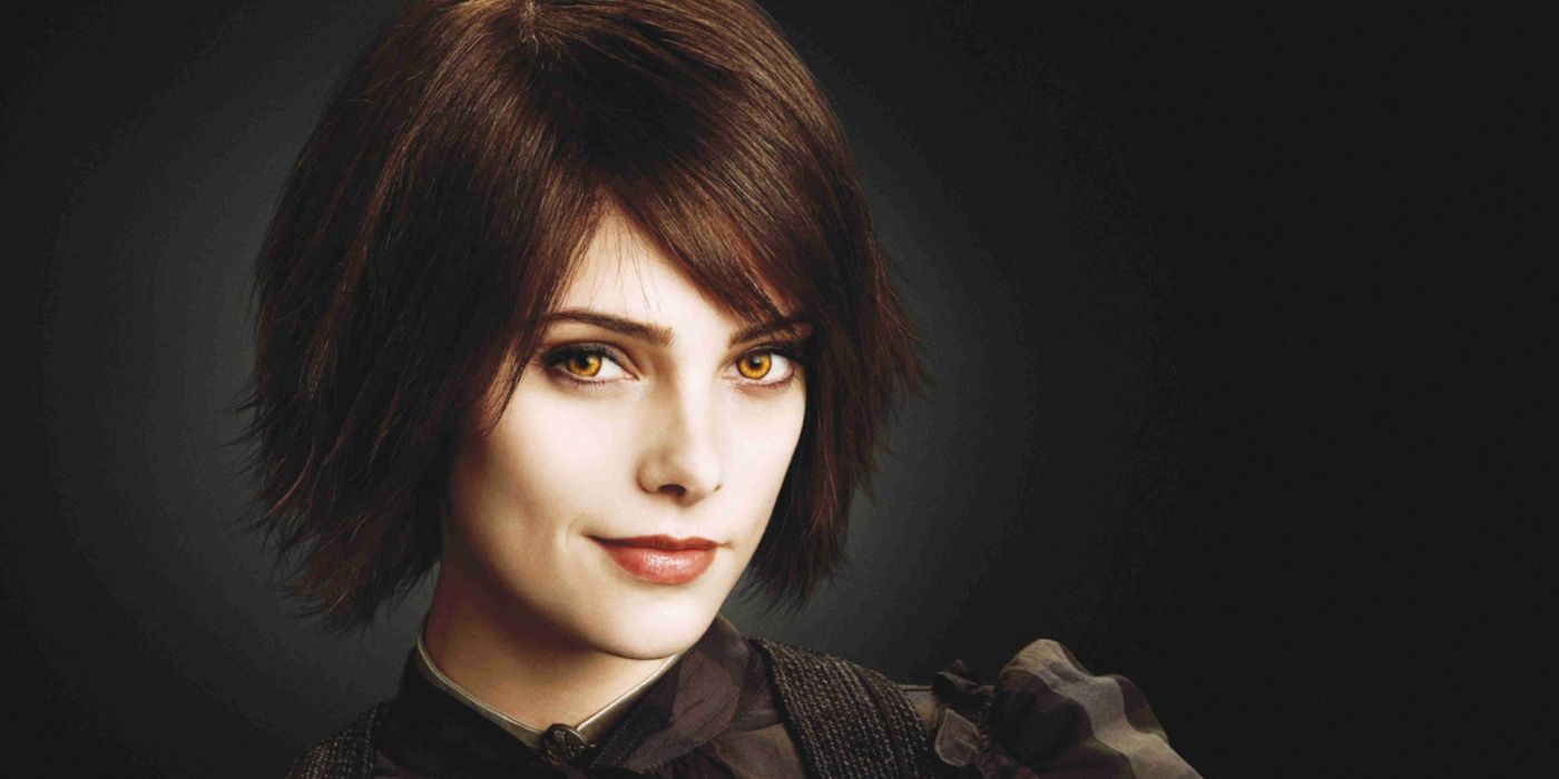 Ashley Greene as Alice Cullen staring at the viewer in Twilight