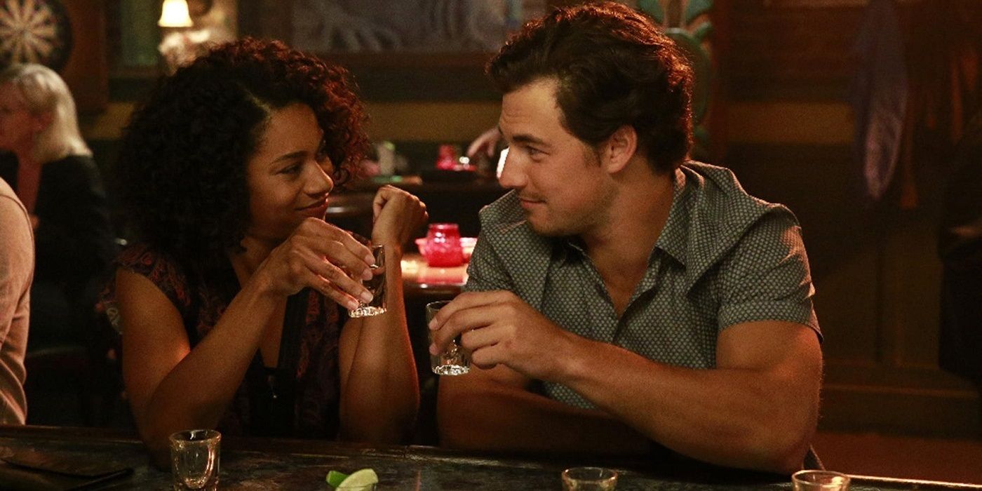Maggie Pierce has drinks with Andrew DeLuca at Joe's Bar