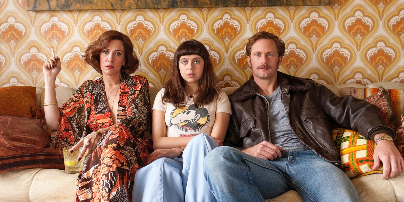 A family sitting on a couch in The Diary Of A Teenage Girl.