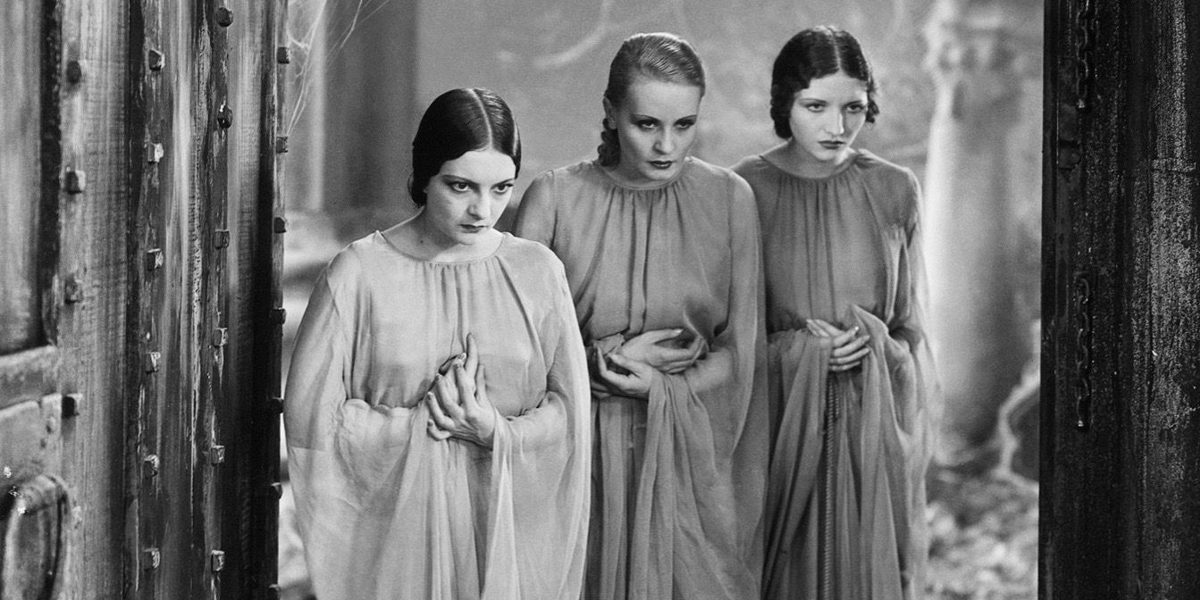 Dracula's Wives in Dracula 1931