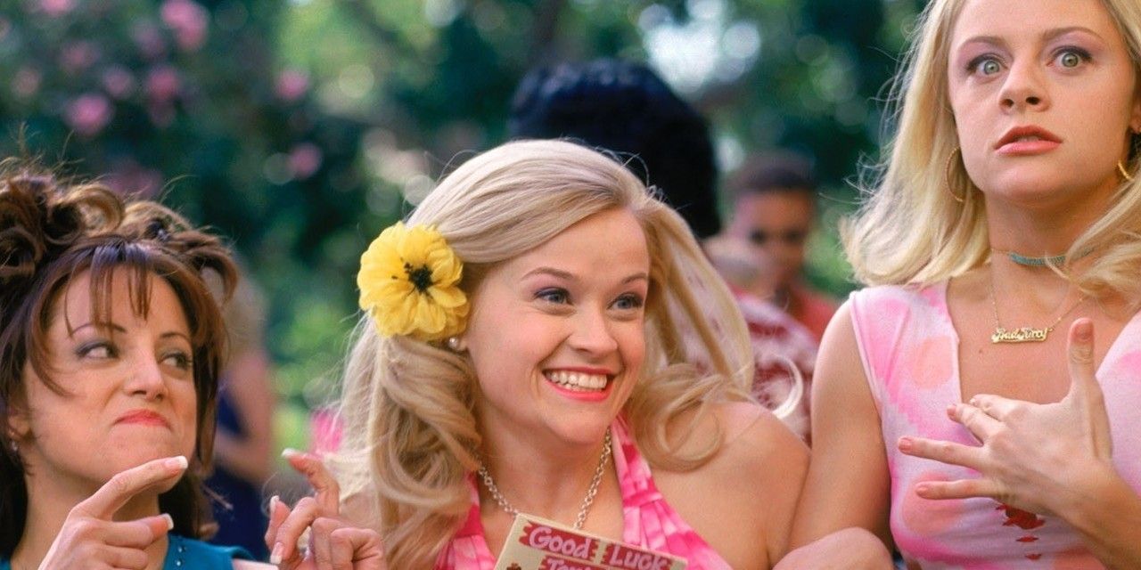 Elle And Her Sorority