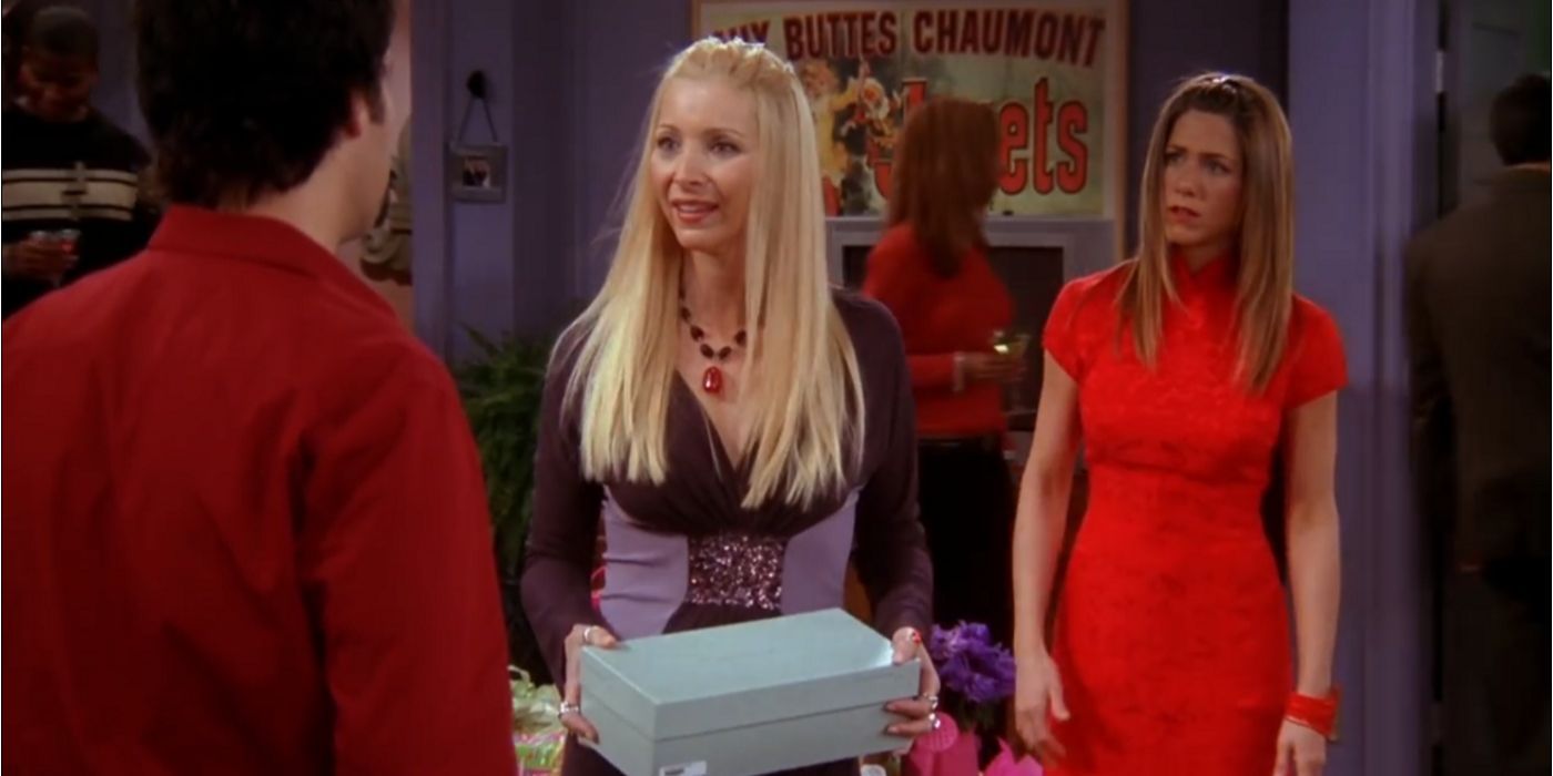 Friends Phoebe, Rachel, and Chandler