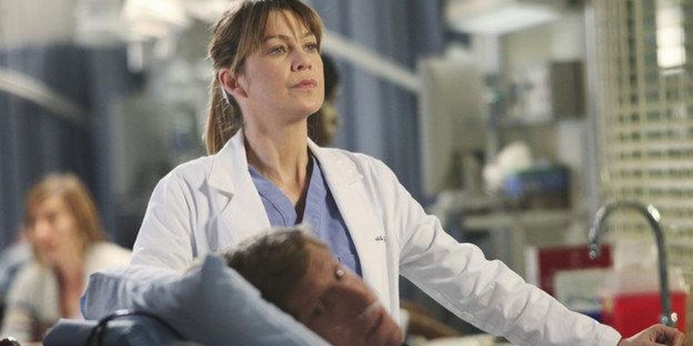 Meredith standing in the E.R. in &quot;The Golden Hour&quot; Grey's Anatomy episode