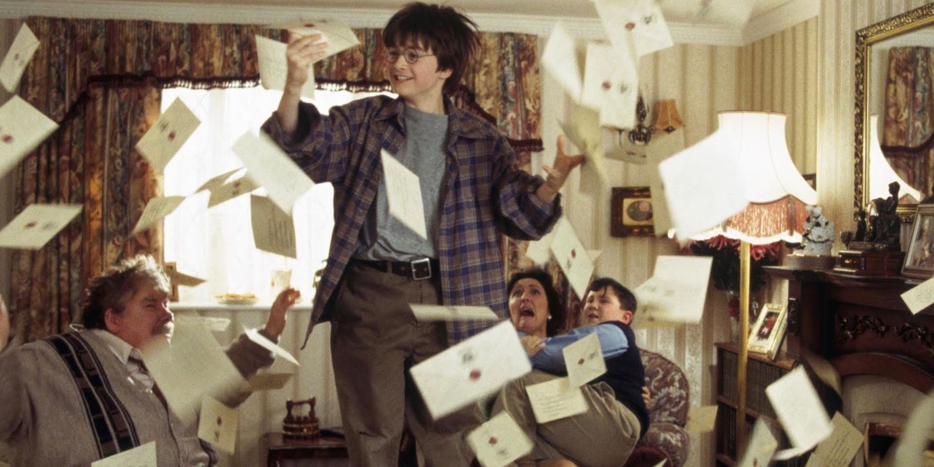 Harry Potter – Harry Receiving His Hogwarts Letter