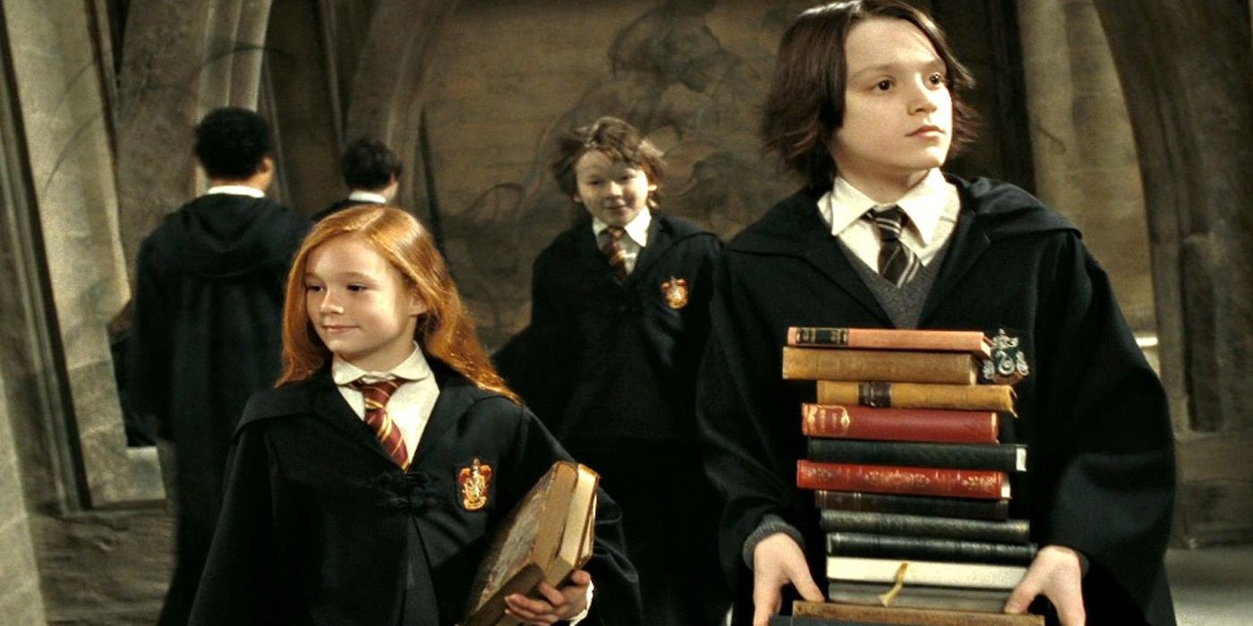 Harry Potter Young Snape and Lily with books