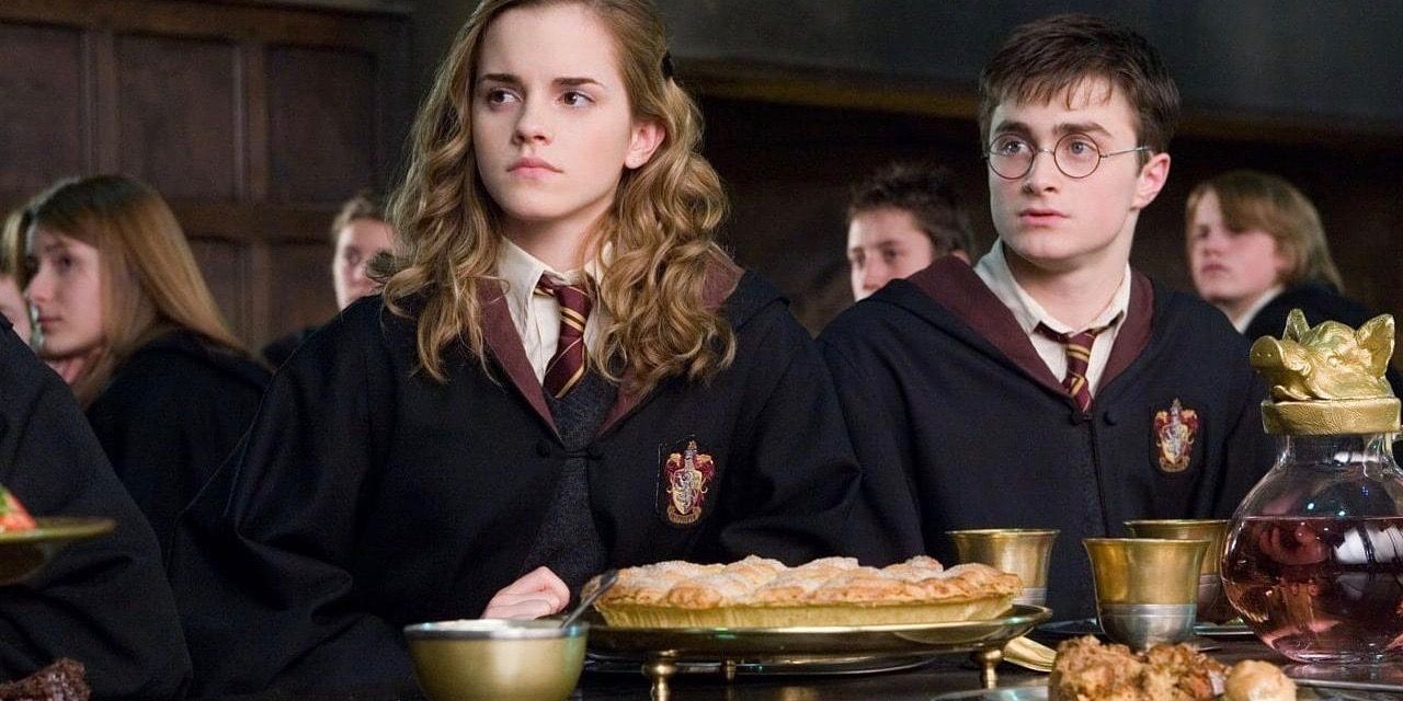 Hermione and Harry Eating in Harry Potter.