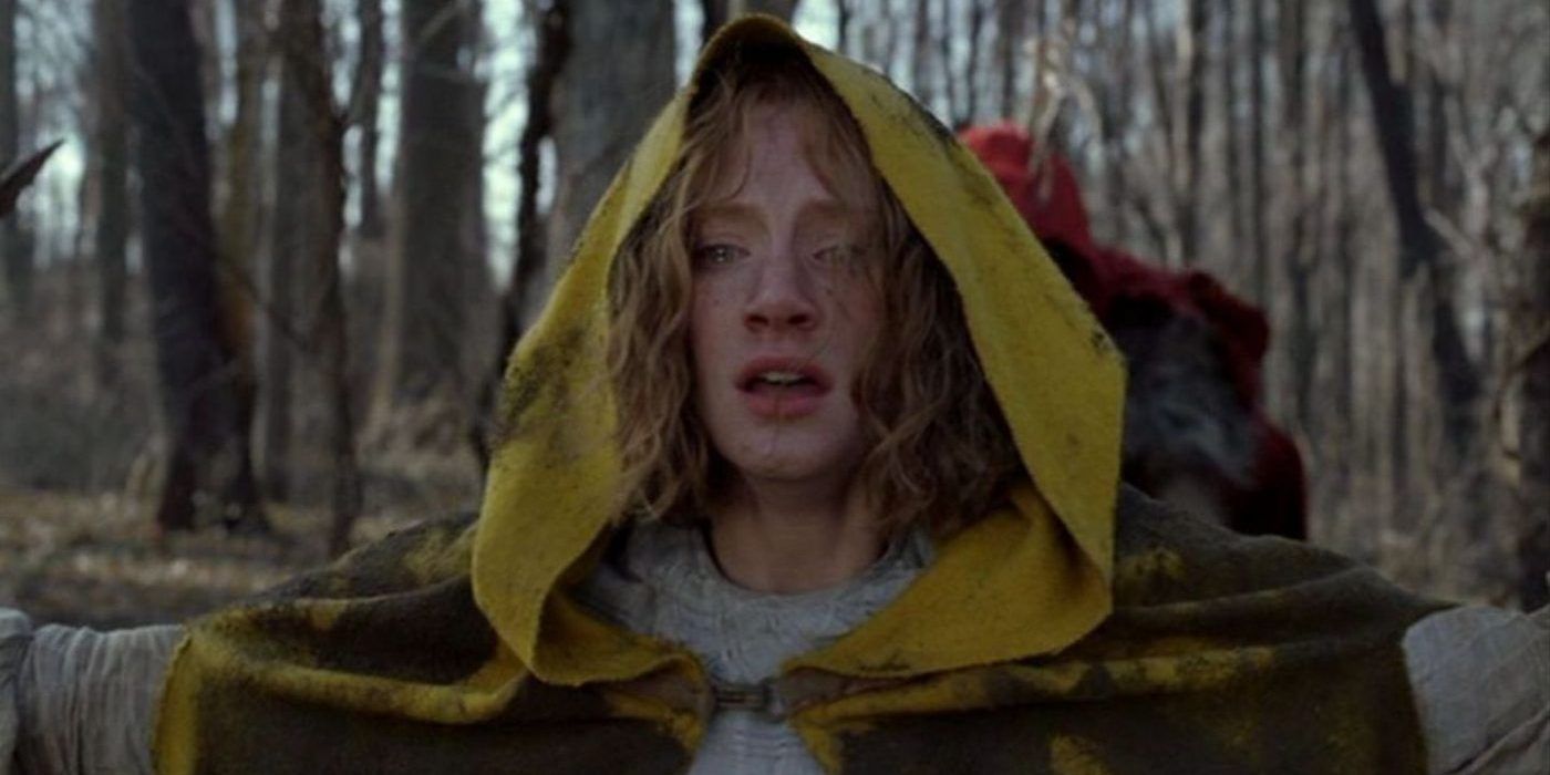 Bryce Dallas Howard as Ivy in The Village