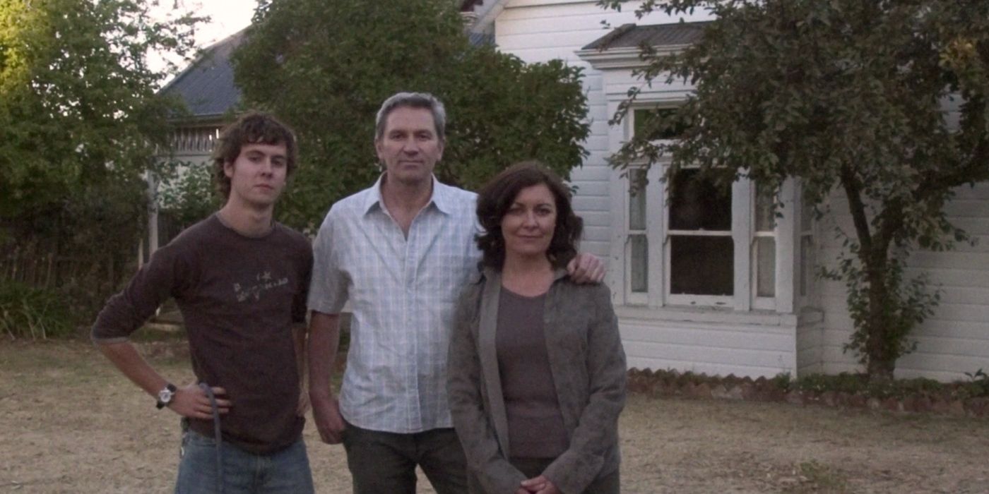 The family in Lake Mungo outside of their house